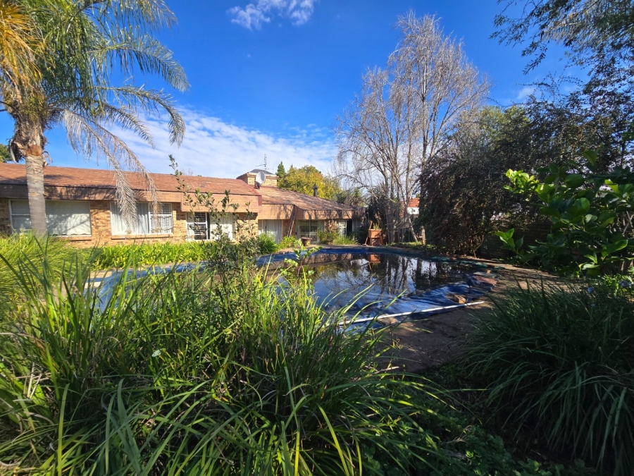 4 Bedroom Property for Sale in Heuwelsig Free State